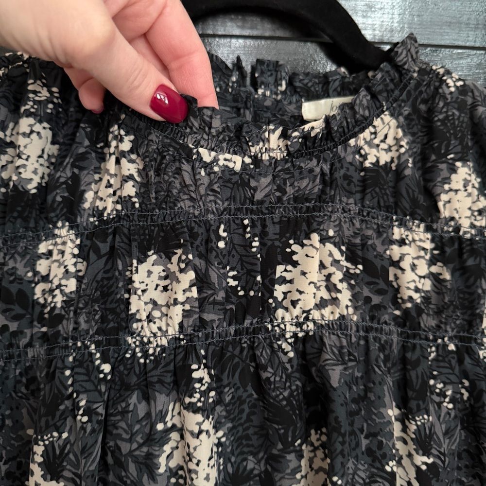 Joie Black Floral High Smocked Ruffle Neck Sleeveless Top Women Size L Flowy - Picture 5 of 9